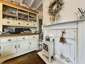 Photo 6- click for photo gallery